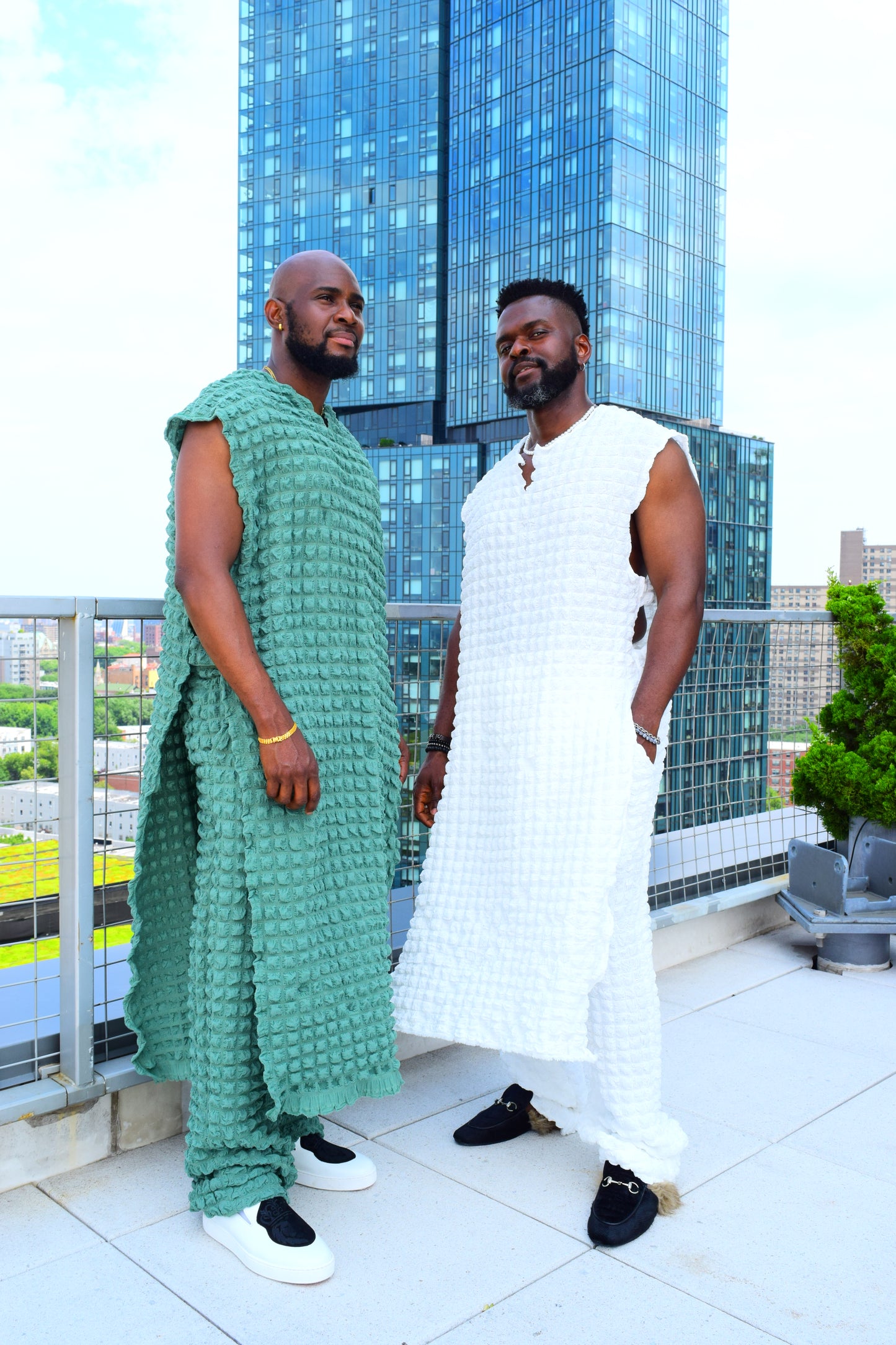 Ezywear 2piece modern and stylish sleeveless caftan