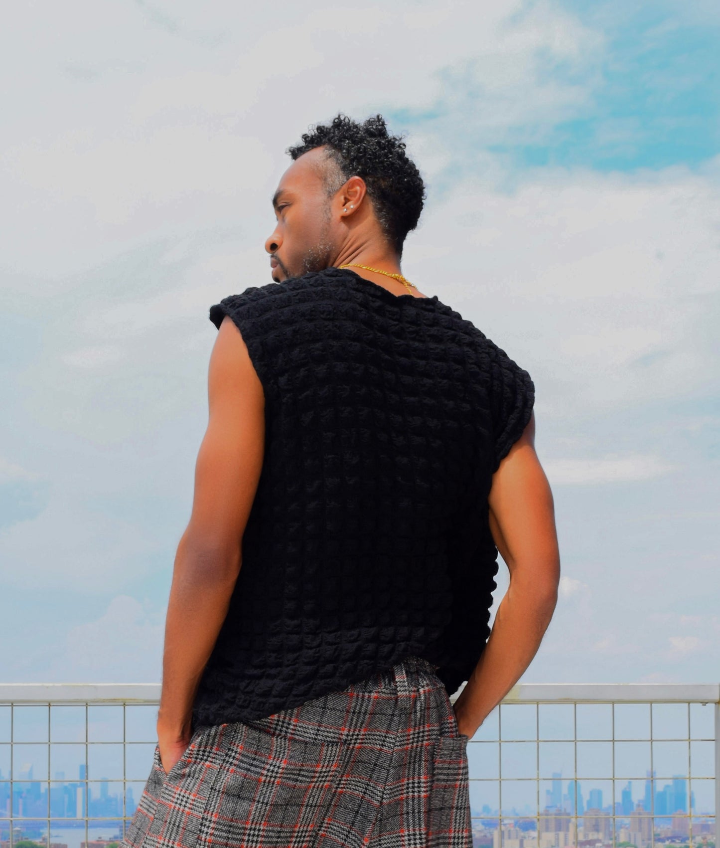 Simple sleeveless summer tops